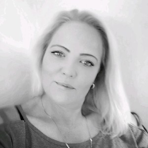 JENNIFER BOOYSEN